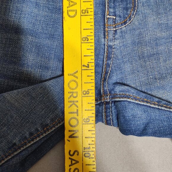 Kenneth Cole Reaction Jeans women's size 6 denim blue colour skinny mid-rise - Picture 12 of 13